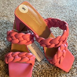👠BCBG Generation NEW W TAGS pink faux leather braided heels👠
